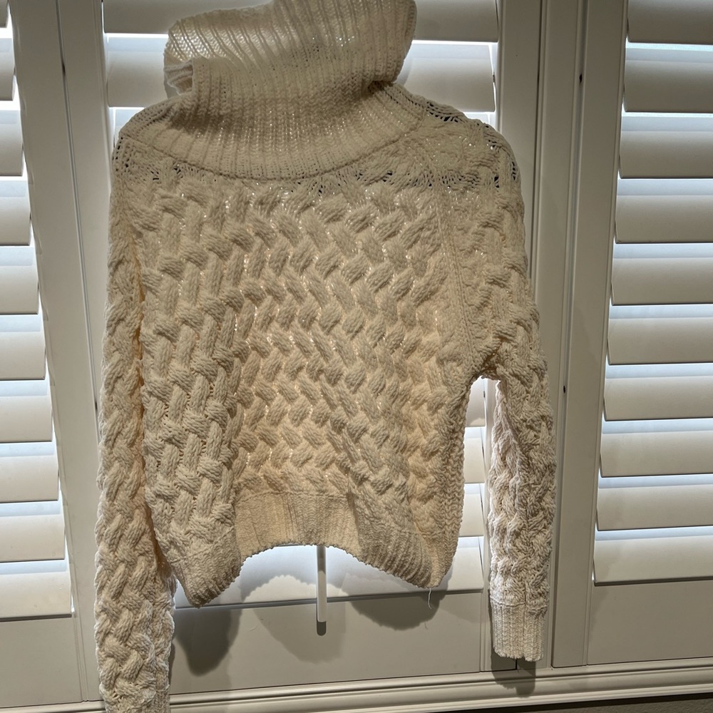 COPY - Kendal&kylie turtle neck
